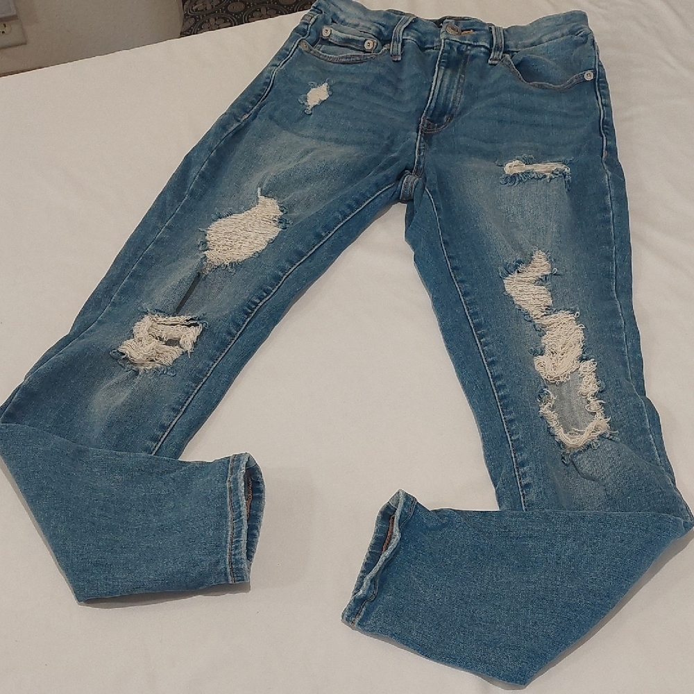 Aeropostale Light Blue Distressed Curvy Jeggings .Size 6